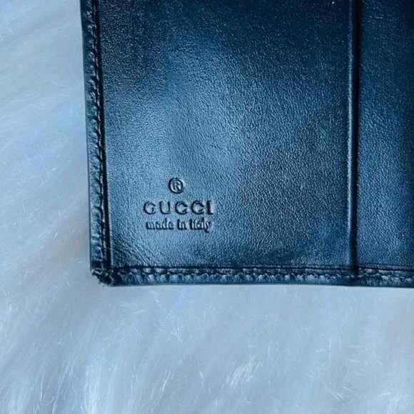 Authentic Vintage Gucci Leather Bifold Wallet - Picture 9 of 13